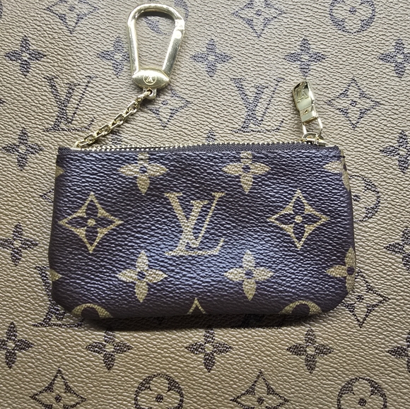 Louis Vuitton key pouch Monogram - Picture 2 of 6